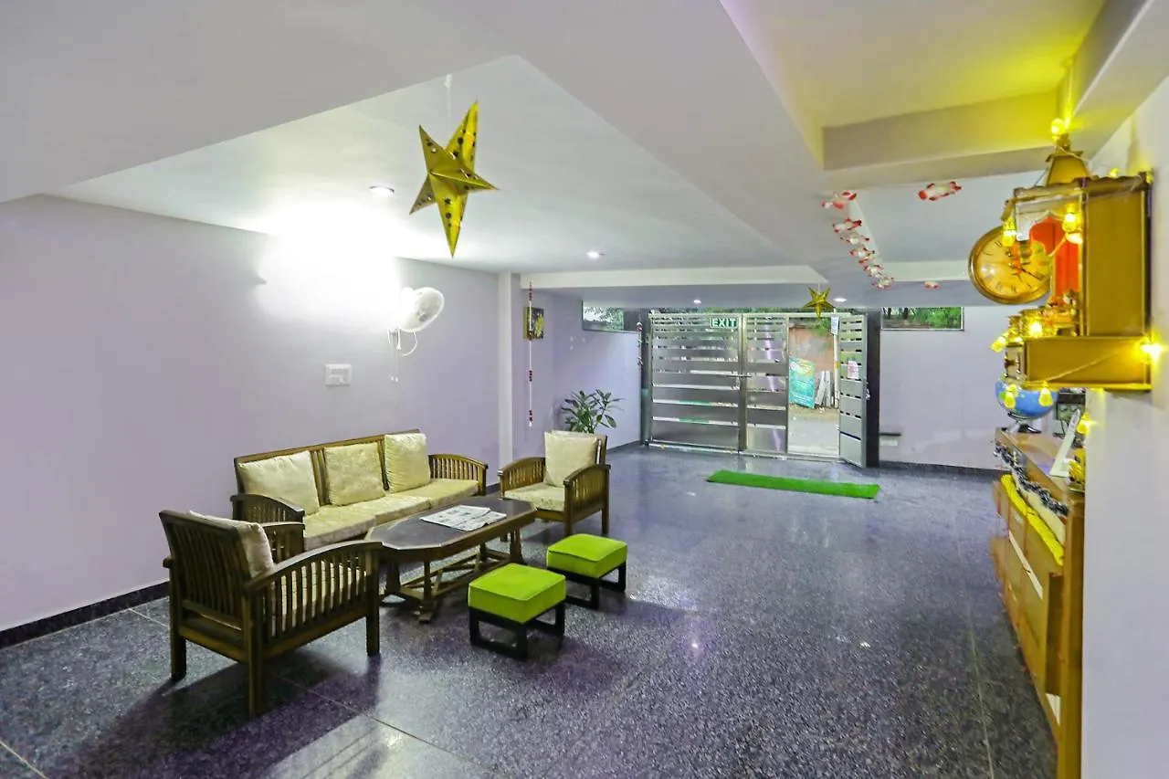 Fabhotel White House Bnb - Nr Yashobhoomi Convention Centre Delhi  Hotel Delhi (National Capital Territory of India)